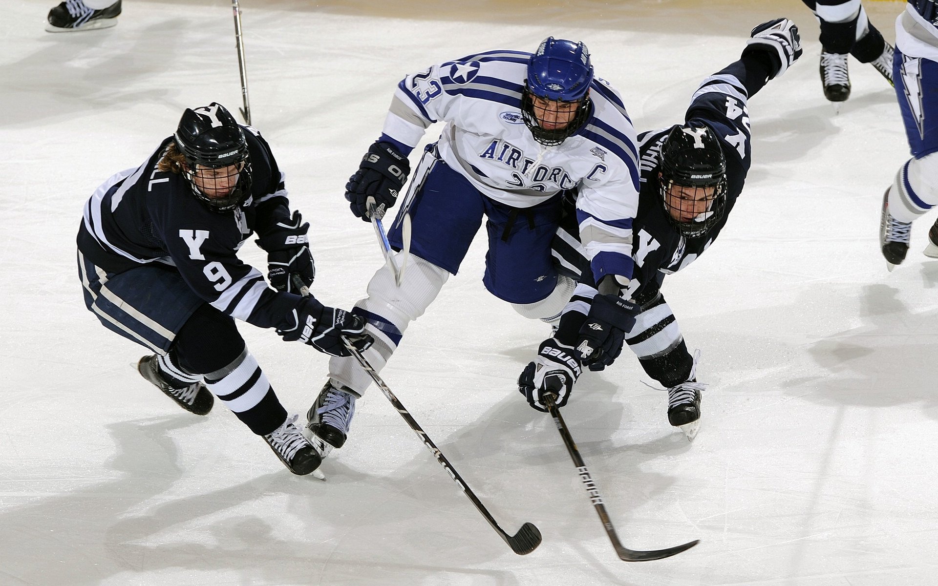 奥尔韦拉全程保持稳定发挥，奥尔维拉